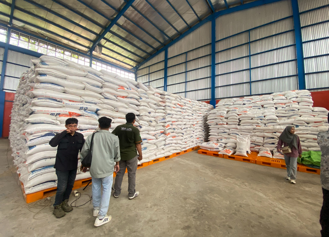 BELUM IDEAL: Kapasitas gudang Bulog Berau dinilai belum ideal untuk menampung ketersediaan stok pangan di Kabupaten Berau. (IZZA/BP)