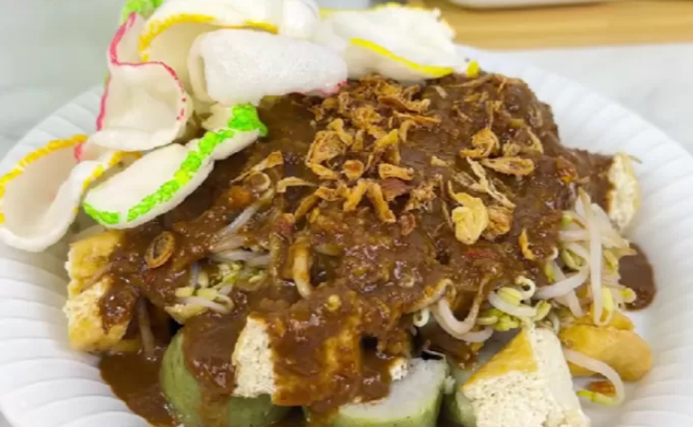 Resep Tahu Tek Khas Surabaya yang Terkenal dan Enak. (YouTube Ika Mardatillah)