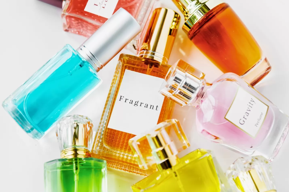 Ilustrasi berbagai jenis parfum (Dok. Freepik)