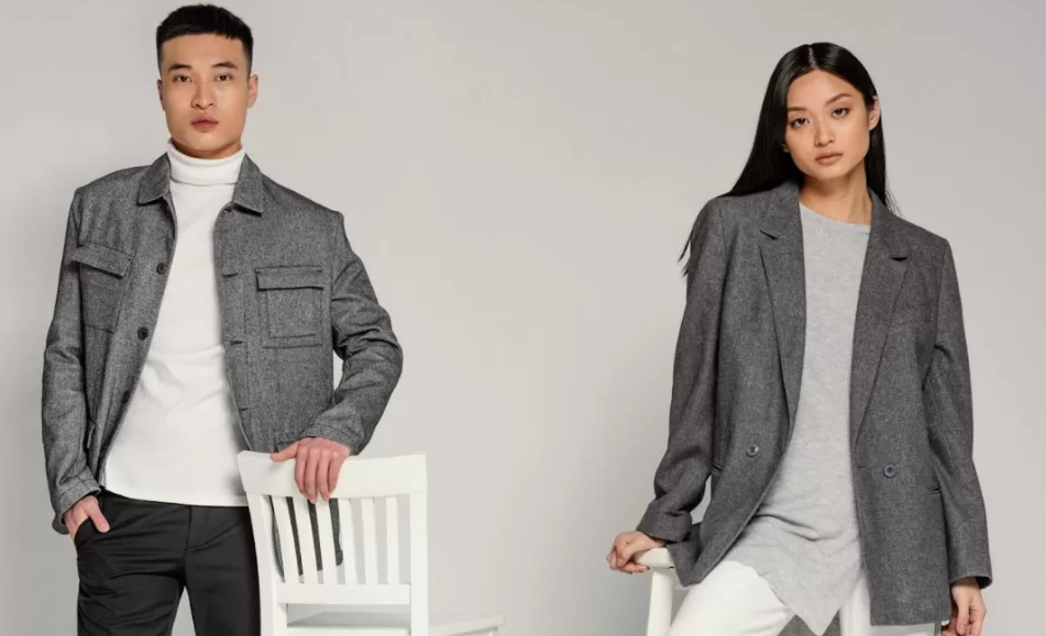Contoh padu padan pakaian kerah turtleneck dengan kerah kemeja, dan kerah bulat dengan kerah tailor. (Freepik)