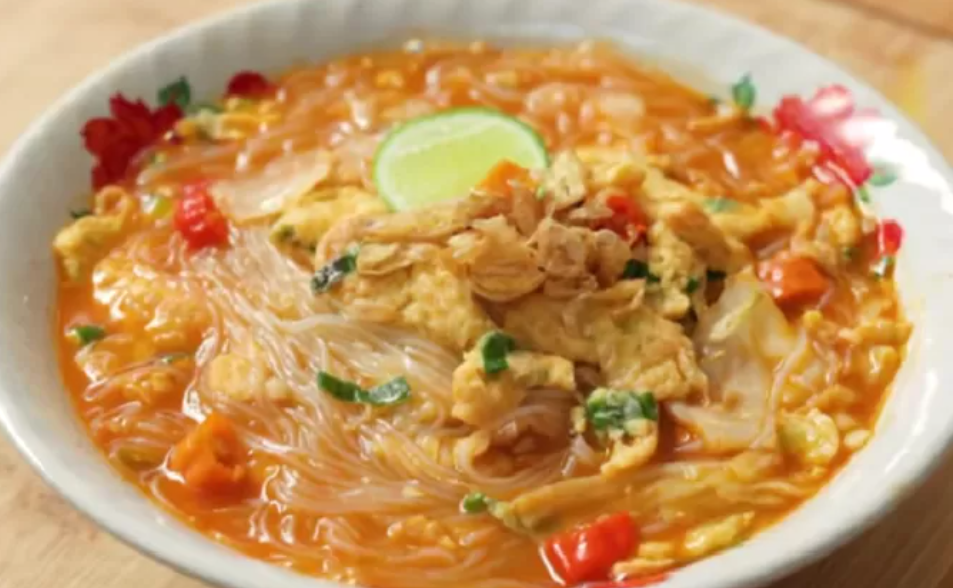 Resep sohun kuah telur pedas yang lembut dan bikin nagih (Dok. YouTube Devina Hermawan)
