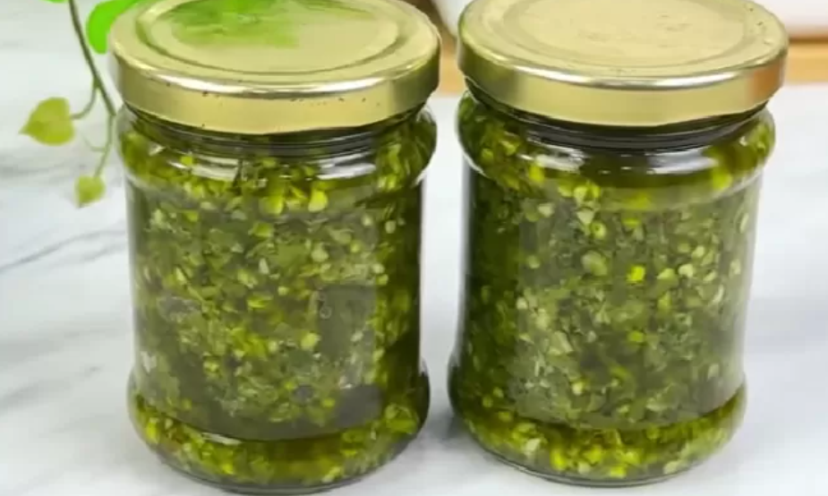 Resep Sambal Ijo yang Praktis dan Bikin Nagih. (YouTube Ika Mardatillah)