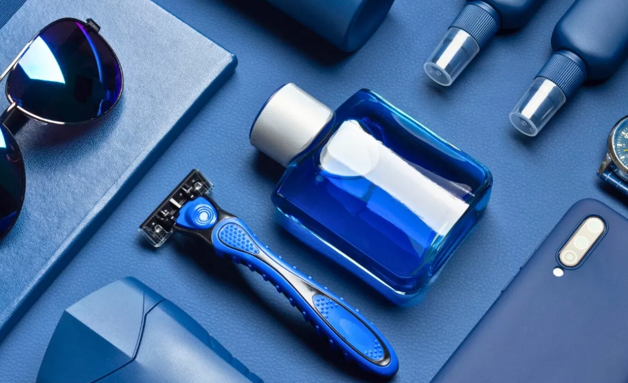 Ilustrasi parfum beraroma segar untuk pria (Freepik)