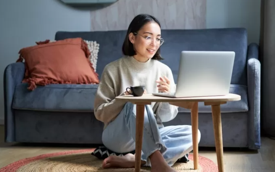 ilustrasi work from home (Freepik)