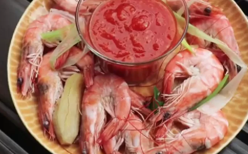 Resep Udang Rebus Saus Sambal yang Bikin Nagih dan Mudah Dibuat di Rumah. (YouTube Devina Hermawan)