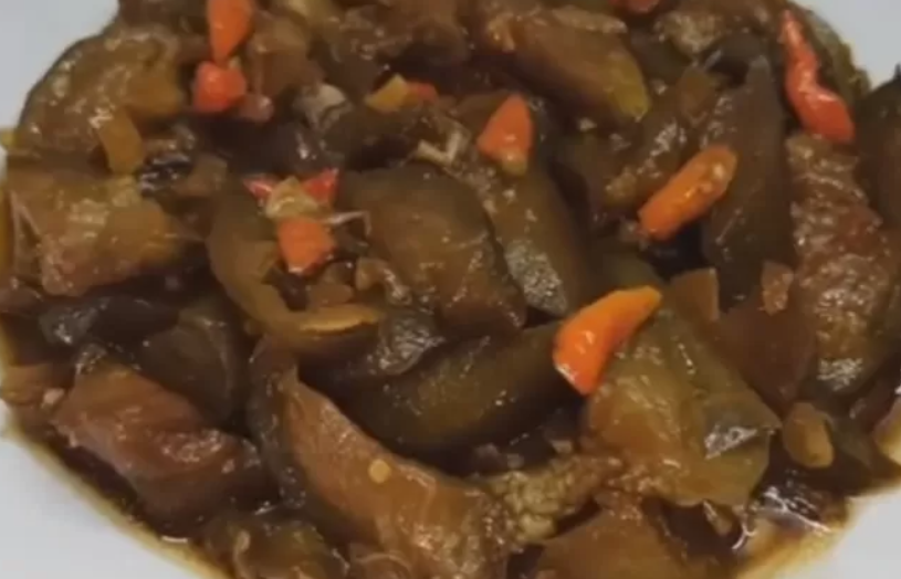 Resep Oseng Terong Pedas yang Menggugah Selera Makan (foto: YouTube Ika Mardatillah )