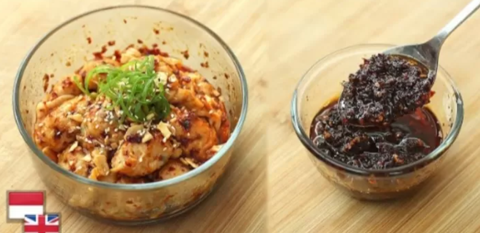 Wonton chili oil. (YouTube @Devina Hermawan)