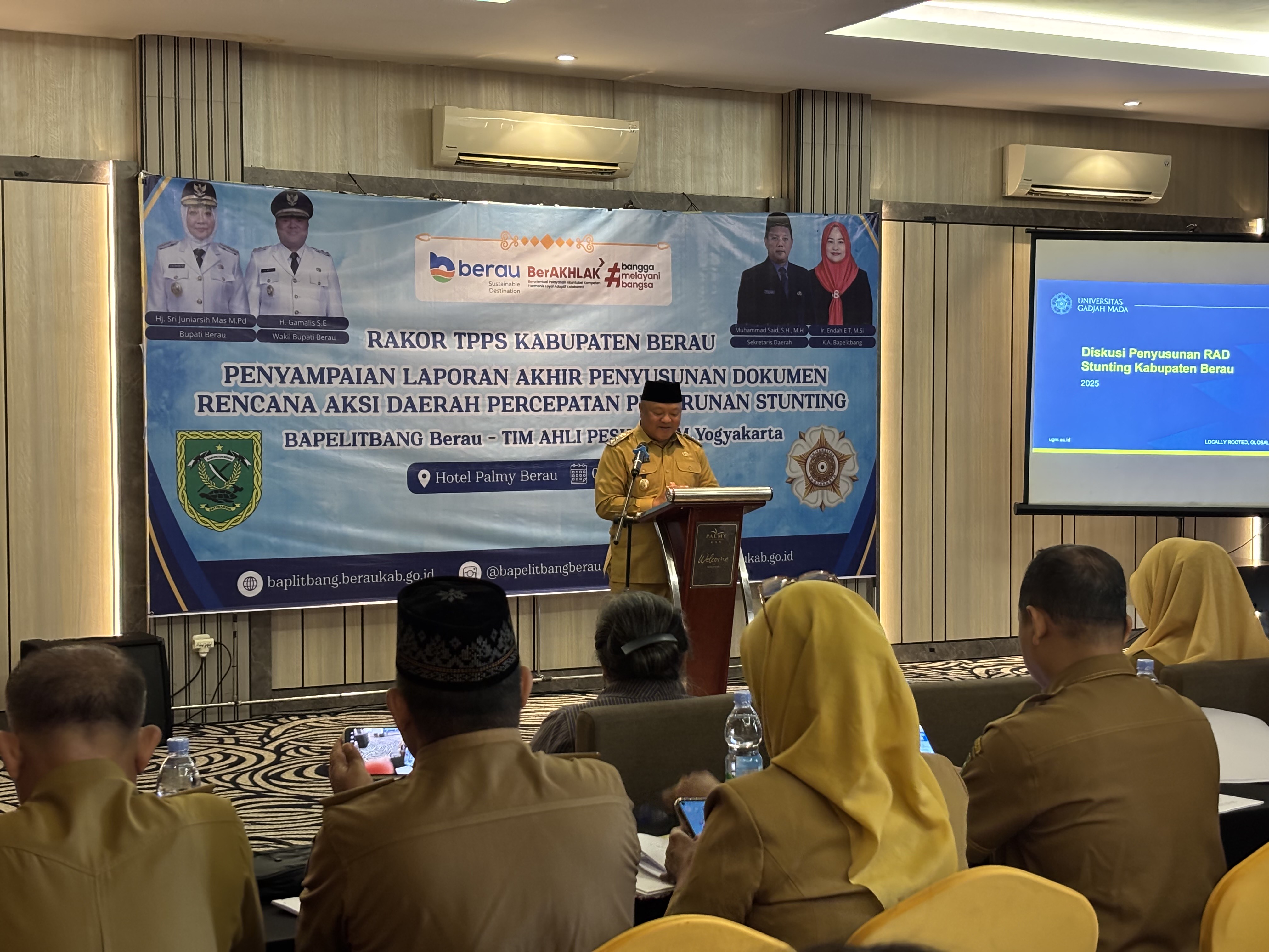 PERCEPAT PENURUNAN STUNTING: Wabup Berau Gamalis saat penyusunan Rencana Aksi Daerah (RAD) percepatan penurunan stunting.  (IZZA/BERAU POST)