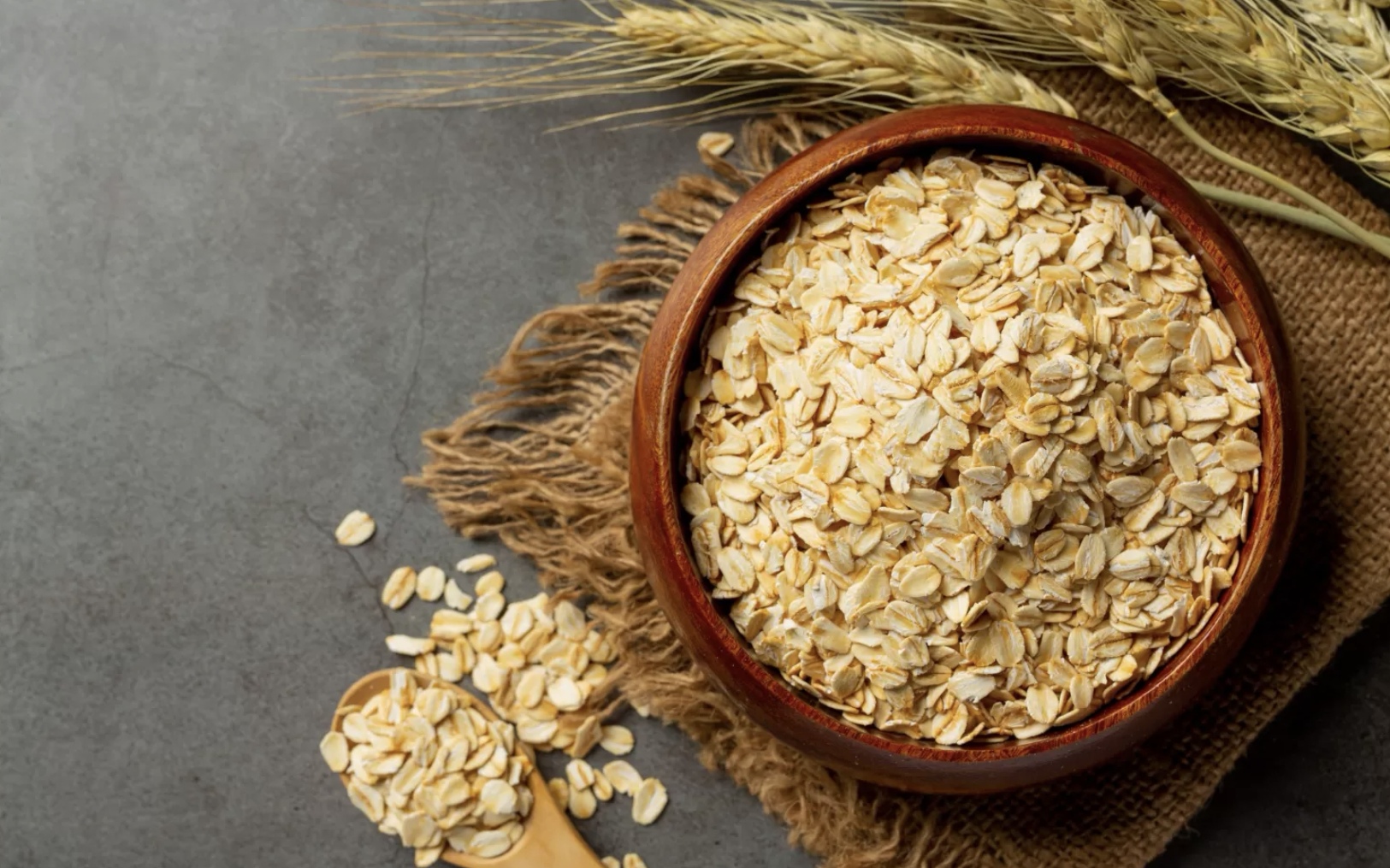 ilustrasi oatmeal (Freepik/Jcomp)