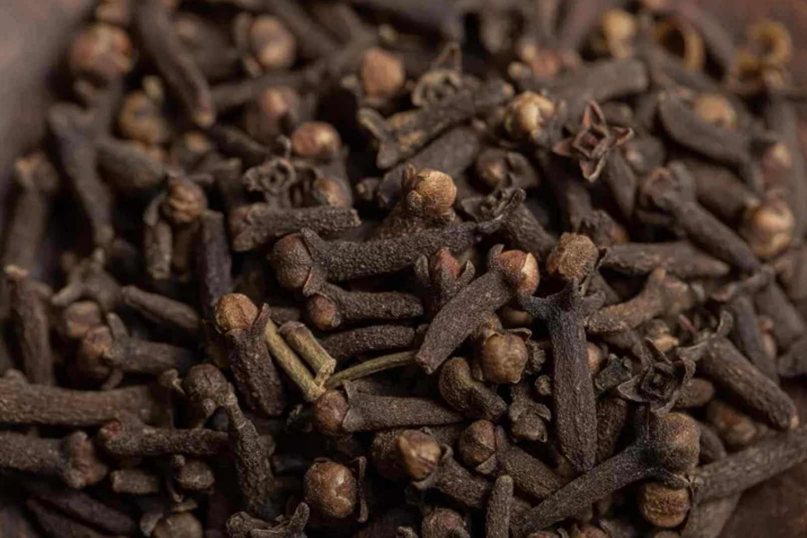 ilustrasi 9 Manfaat Luar Biasa Cengkeh untuk Kesehatan, Banyak Orang Belum Tahu! (freepik)