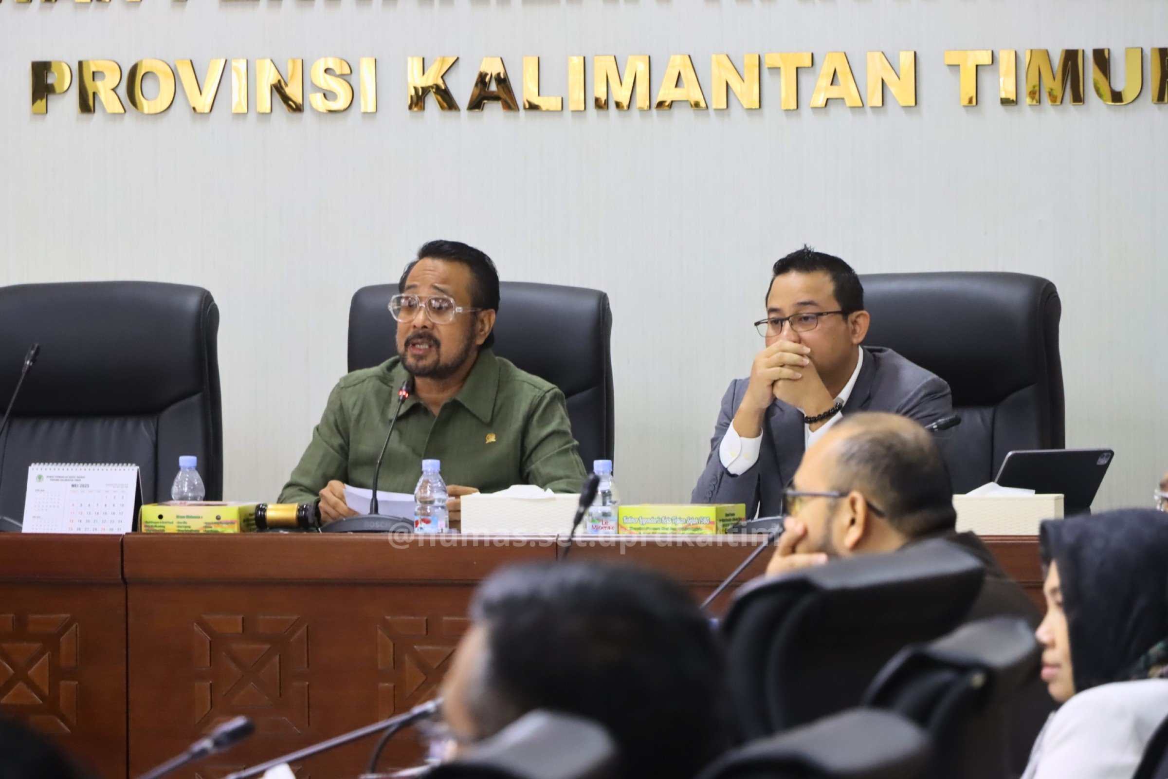 MEDIASI: Komisi II DPRD Kaltim saat menggelar rapat dengar pendapat bersama gabungan Kelompok Tani Sejahtera (KTS) dengan PT Budi Duta Agro Makmur (BDAM), serta OPD terkait. (HUMAS DPRD UNTUK BP)