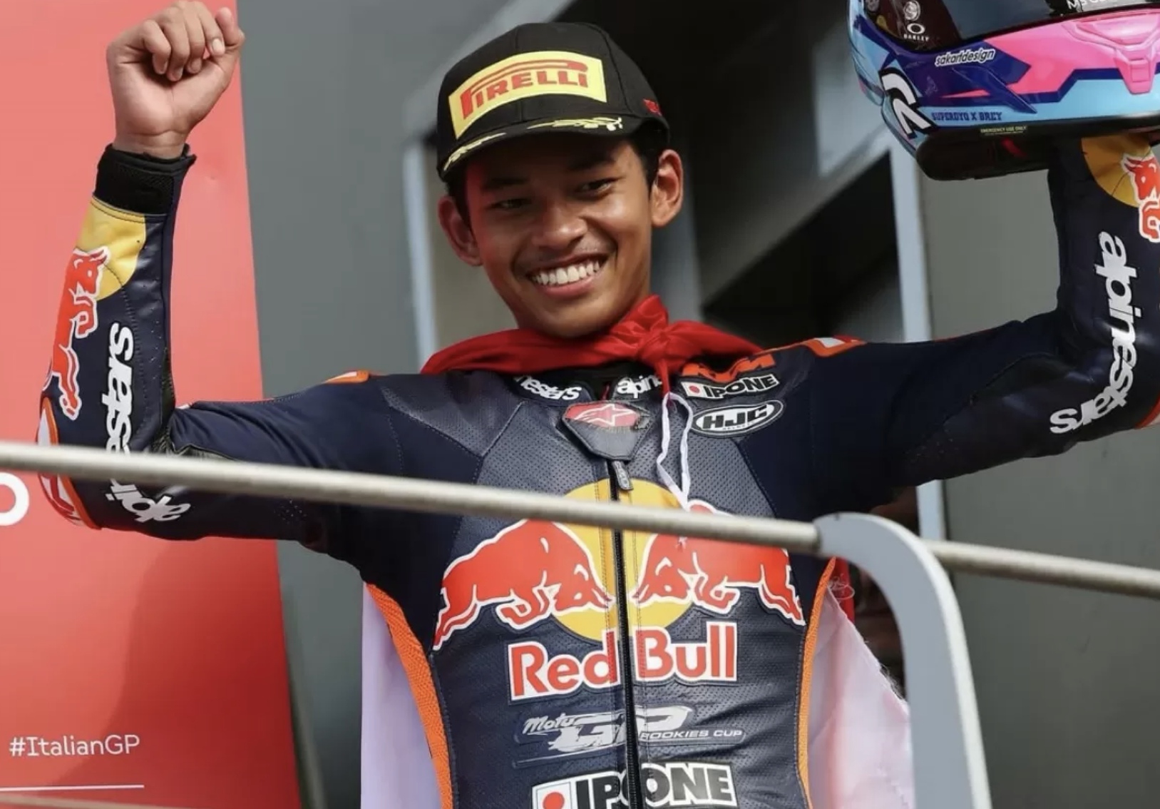 Pembalap Indonesia Veda Ega Pratama berhasil menjadi juara Red Bull Rookies Cup 2025 di Sirkuit Mugello secara beruntun. (Dok. Instagram Veda Ega)