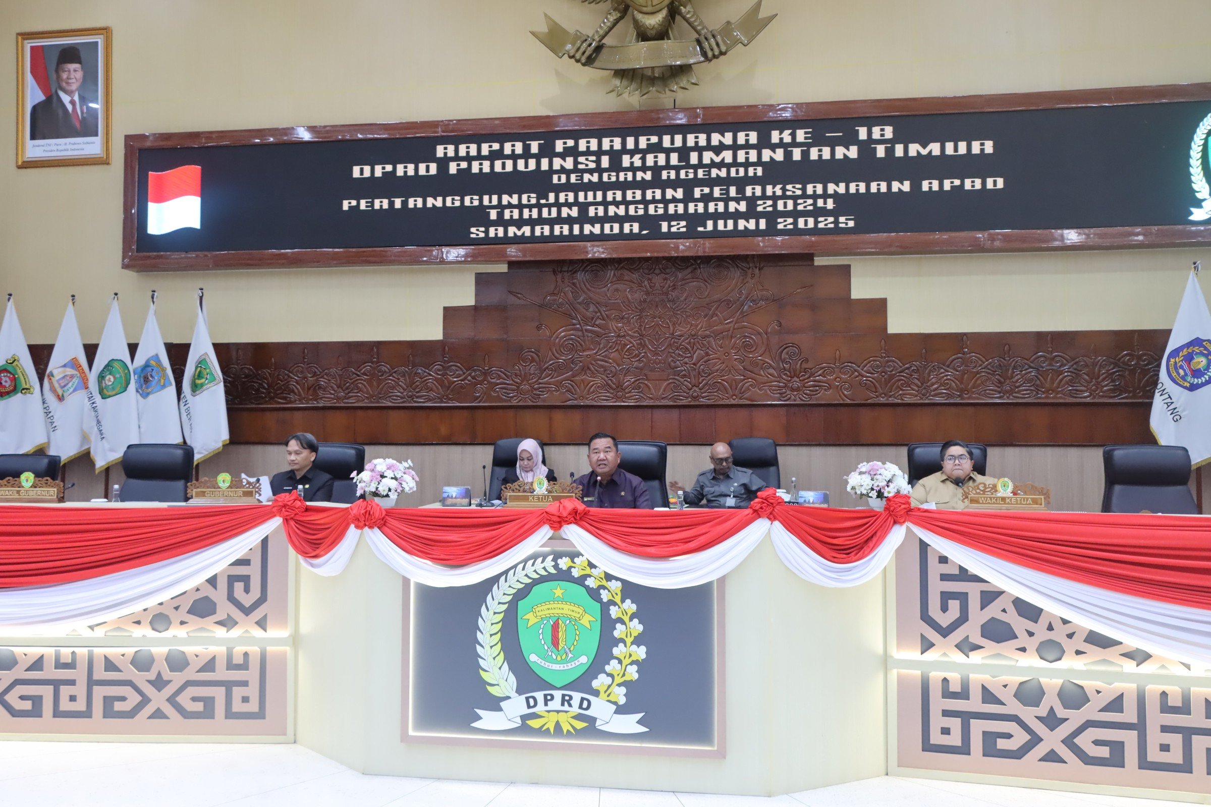 LAPORAN KEUANGAN: Rapat Paripurna ke-18 DPRD Kaltim perihal penyampaian Nota Keuangan dan Rancangan Peraturan Daerah (Ranperda) tentang Pertanggungjawaban Pelaksanaan APBD Tahun Anggaran 2024. (HUMAS)