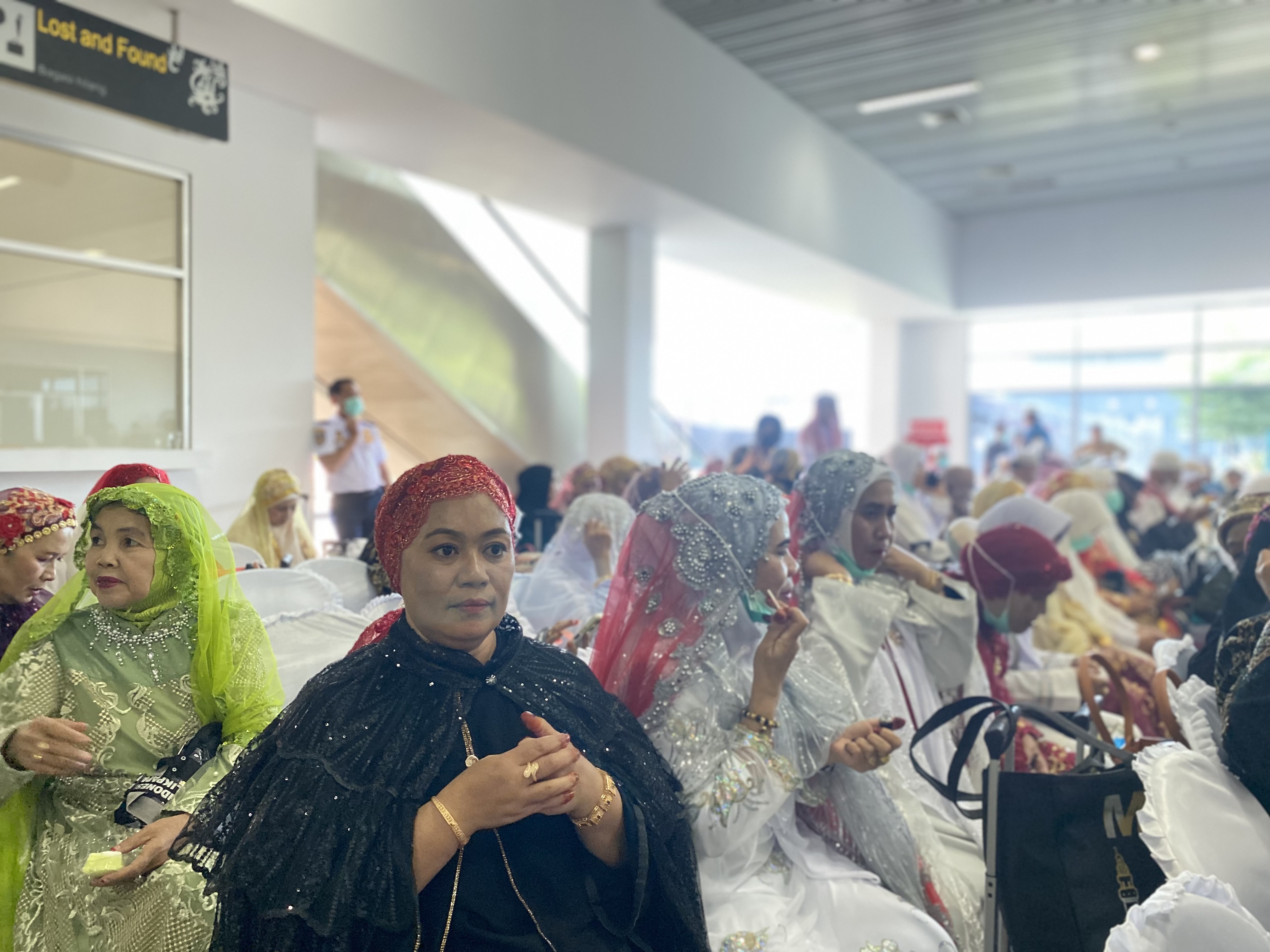 TIBA: 152 jemaah haji asal Berau tiba di Berau Senin (23/6), menggunakan penerbangan Sriwijaya Air dari Embarkasi Balikpapan. (SENO/BP)