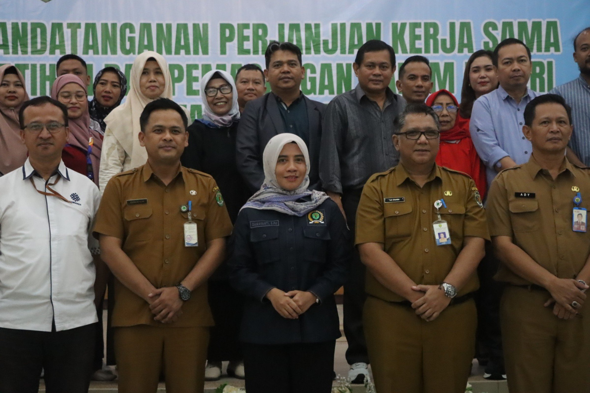 BERI DUKUNGAN: Anggota DPRD Kaltim Damayanti Hadiri Penandatanganan Perjanjian Kerja Sama Program Pemagangan Dalam Negeri. (HUMAS DPRD KALTIM UNTUK BERAU POST)