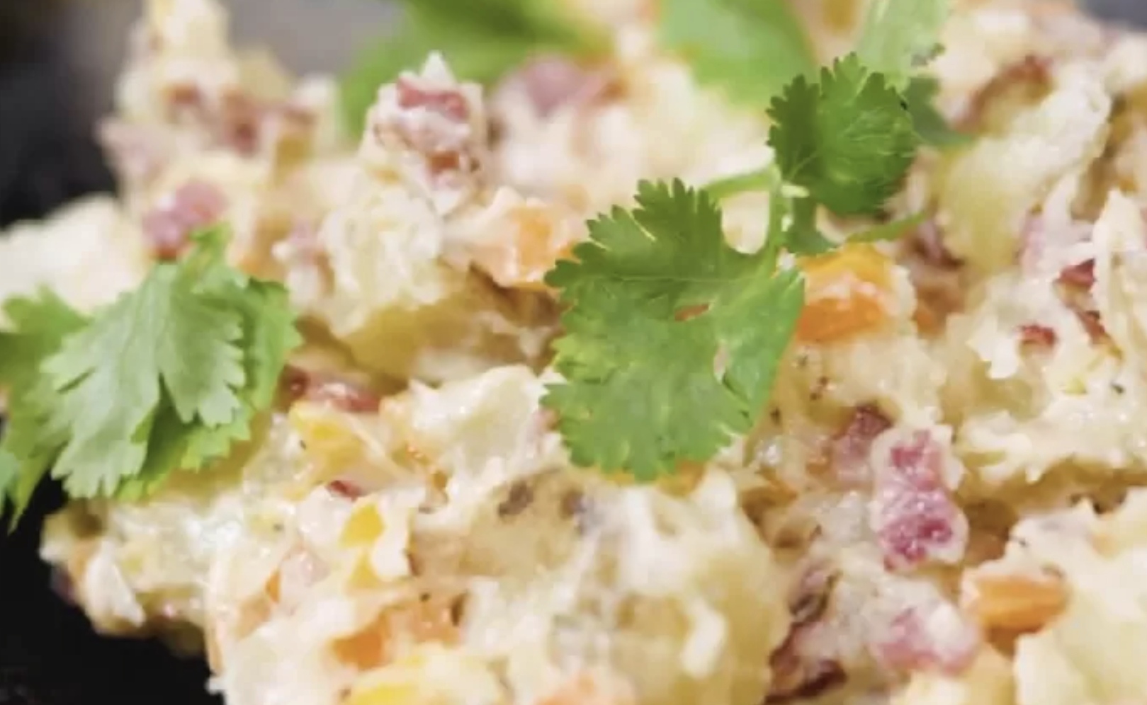 Resep Salad Kentang yang Enak dan Mudah Dibuat di Rumah (foto: YouTube Ade Koerniawan )
