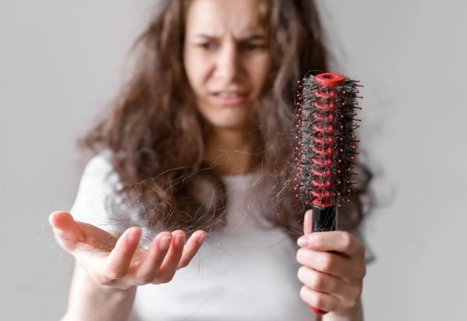 ilustrasi rambut rontok.(Freepik)