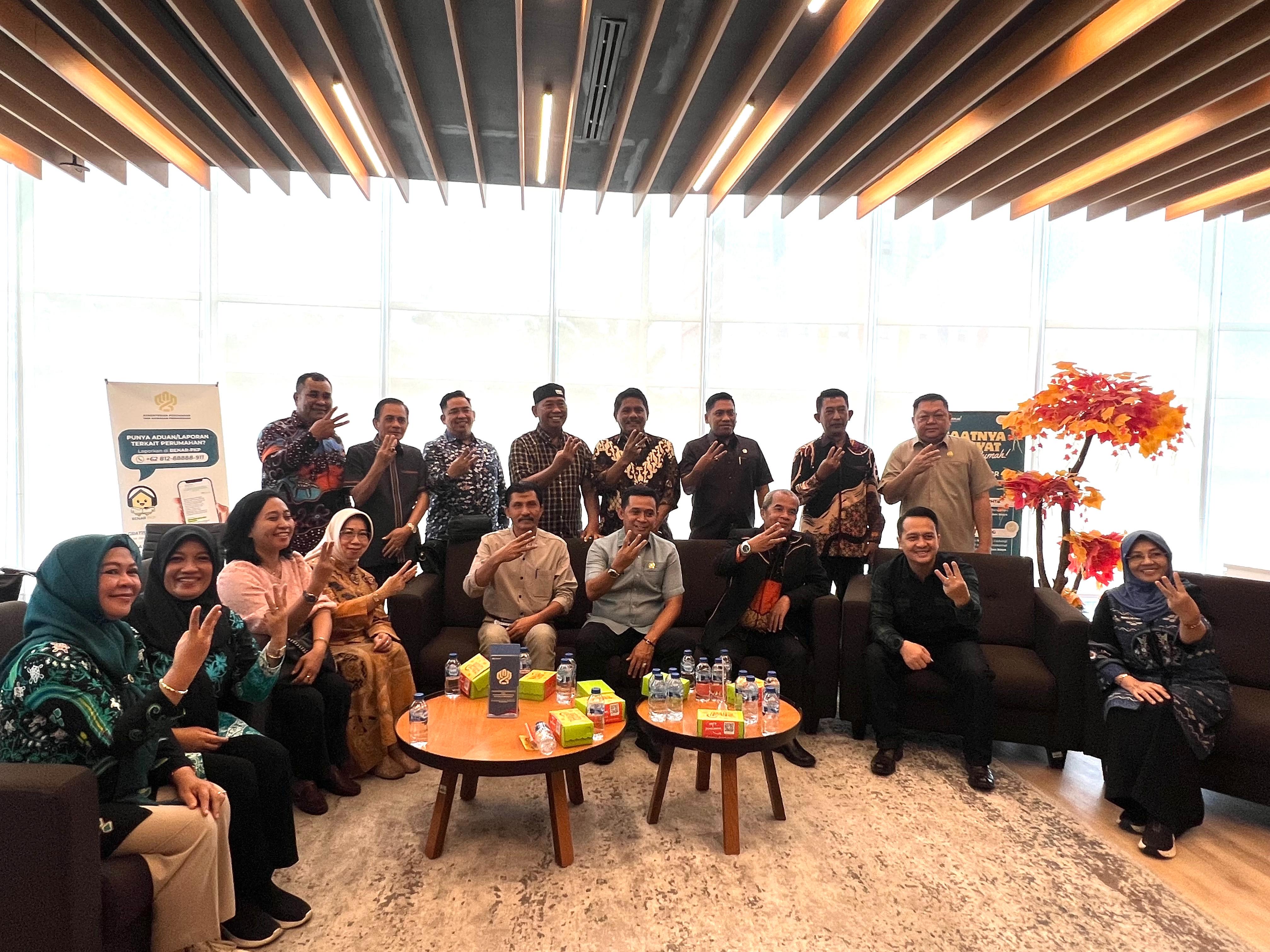 JEMPUT BOLA: Pemkab Berau dan DPRD Berau sambangi Kantor Kementerian PKP RI, cari cara bantu korban terdampak banjir. (PROKOPIM BERAU UNTUK BERAU POST)