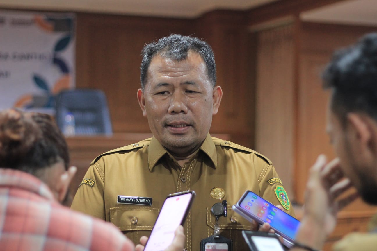Kepala Badan Perencanaan, Penelitian dan Pengembangan (Bapelitbang) Kabupaten Penajam Paser Utara (PPU), Tur Wahyu Sutrisno. (DISKOMINFO PPU UNTUK BERAU POST)