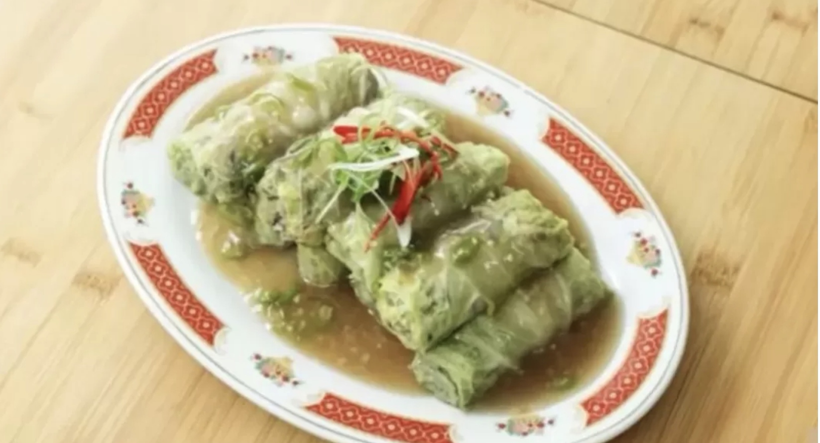 Daging gulung sawi putih ala Devina Hermawan, cocok buat diet sehat tanpa kehilangan rasa. (Devina Hermawan)
