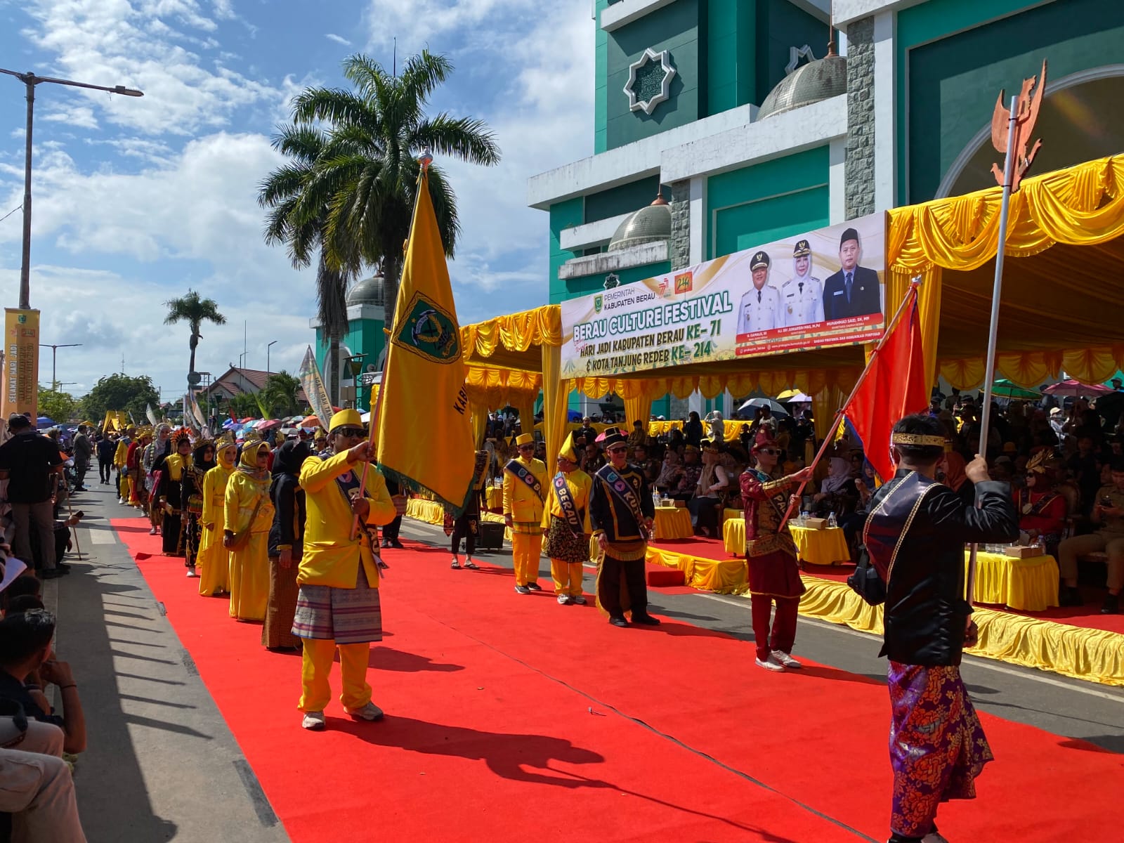 DIGELAR AGUSTUS: Pawai budaya tahun ini akan digelar pada Agustus mendatang, sebelum Hari Jadi Berau.  (IZZA/BP)