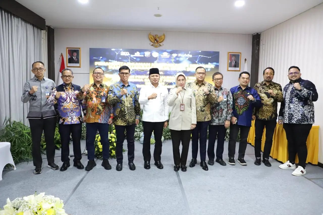 KESEPAKATAN BERSAMA: Gubernur Kaltim Rudy Mas
