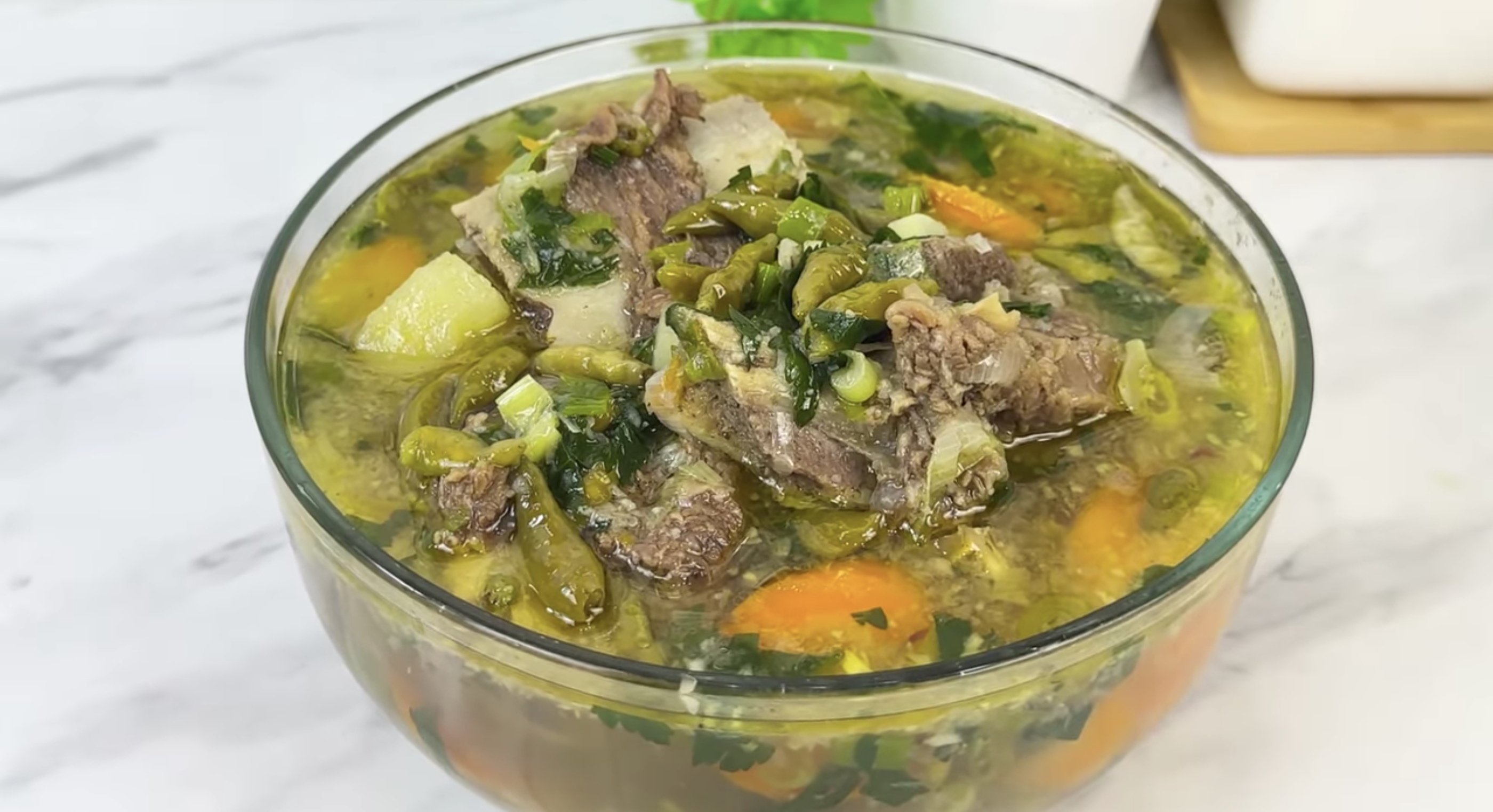 Resep Sop Janda yang Enak dan Bikin Nagih. (YouTube Ika Mardatillah)