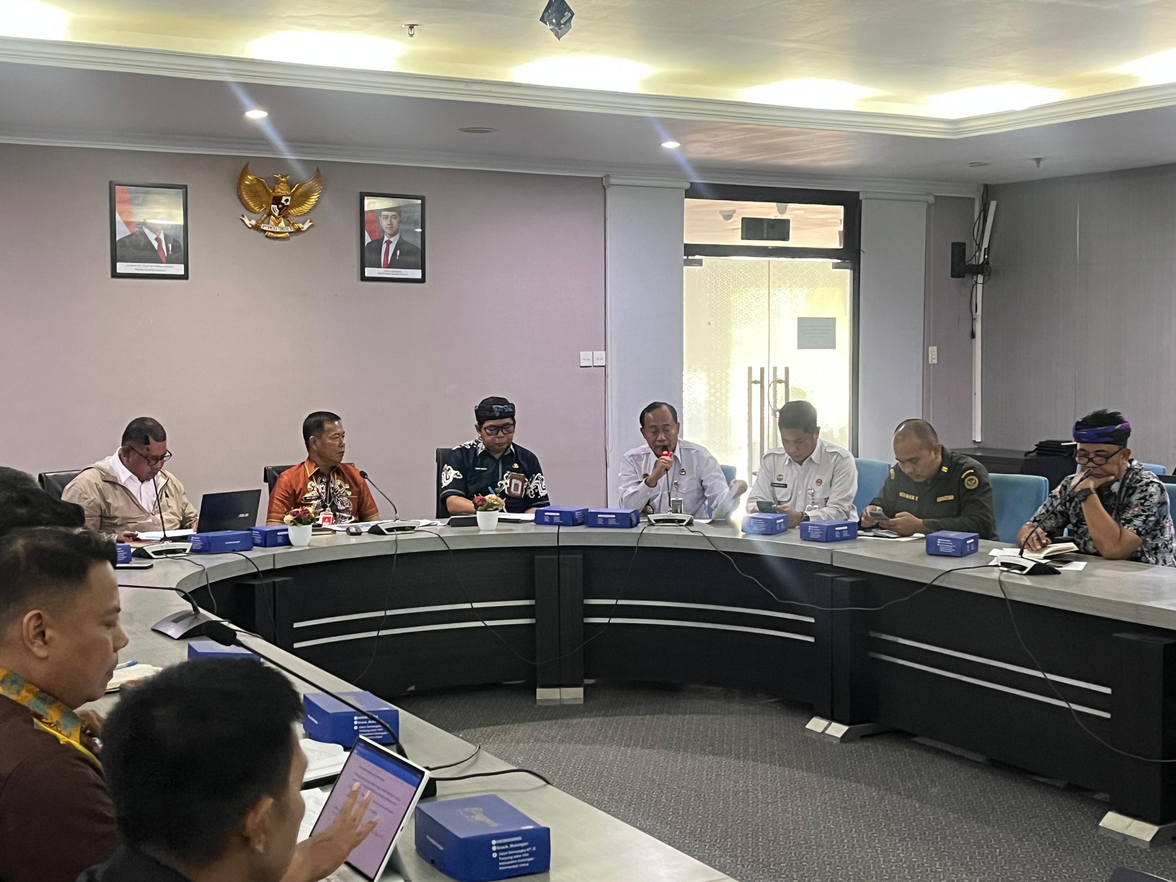 AUDIENSI: Imigrasi Tarakan hadir dalam audiensi pembahasan dukungan status internasional Bandar Udara Juwata Tarakan. (IMIGRASI TARAKAN UNTUK HRK)