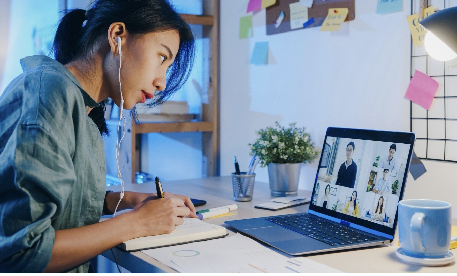 Ilustrasi remote working. (Freepik)