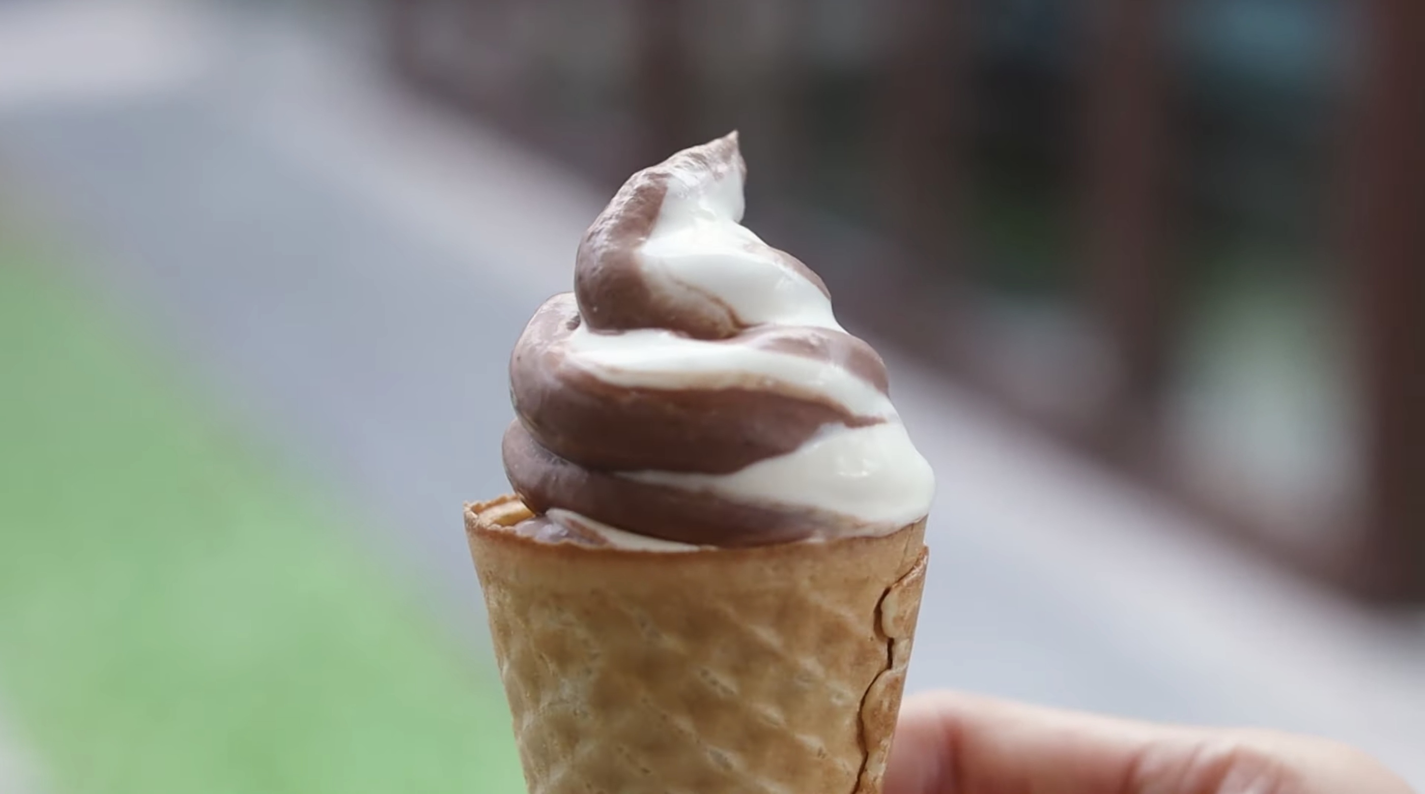 Resep soft serve ice cream. (YouTube Devina Hermawan)