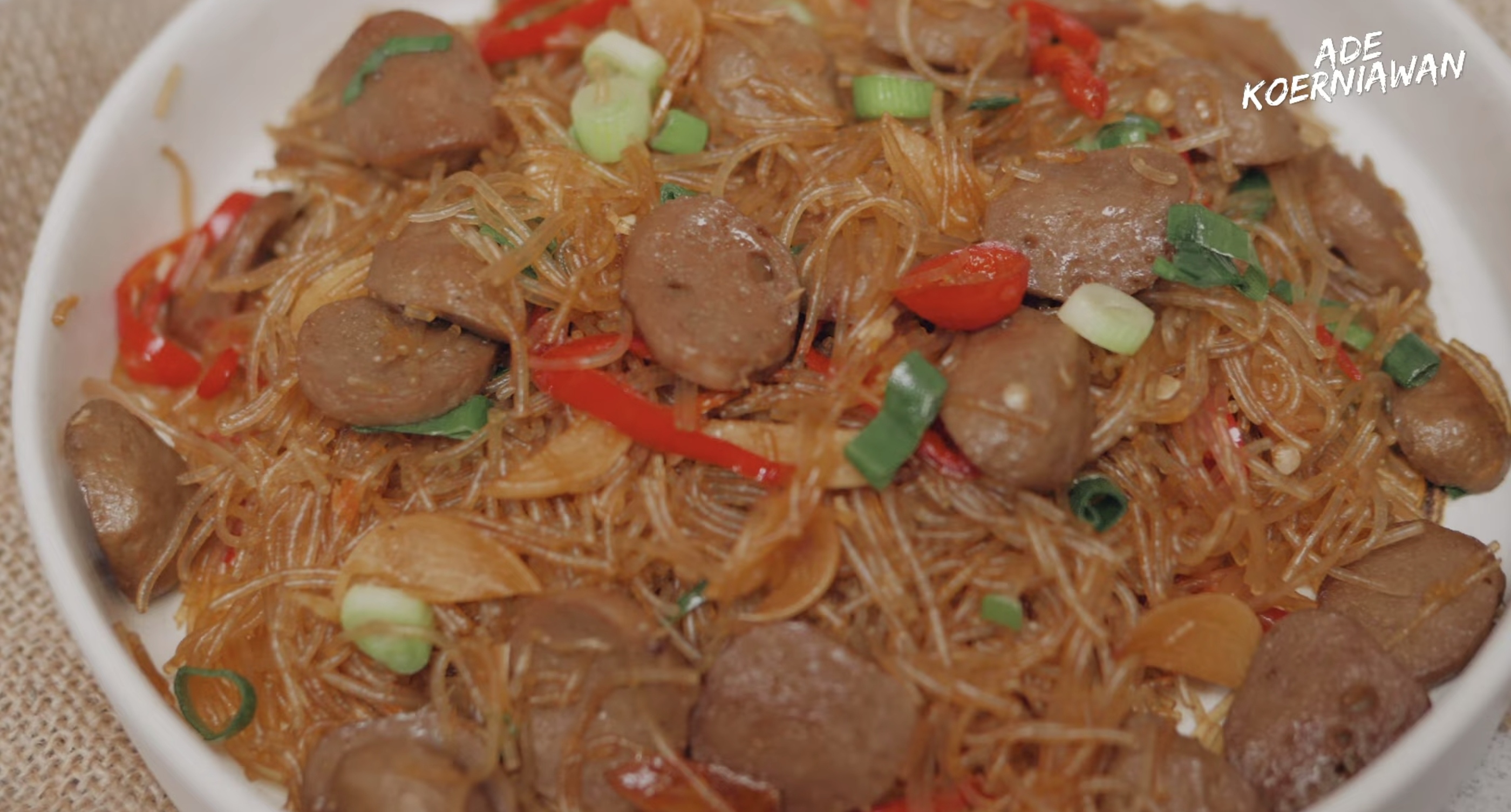 Resep Soun Goreng Baso Sapi yang Cocok Jadi Menu Sehari-hari. (YouTube Ade Koerniawan )