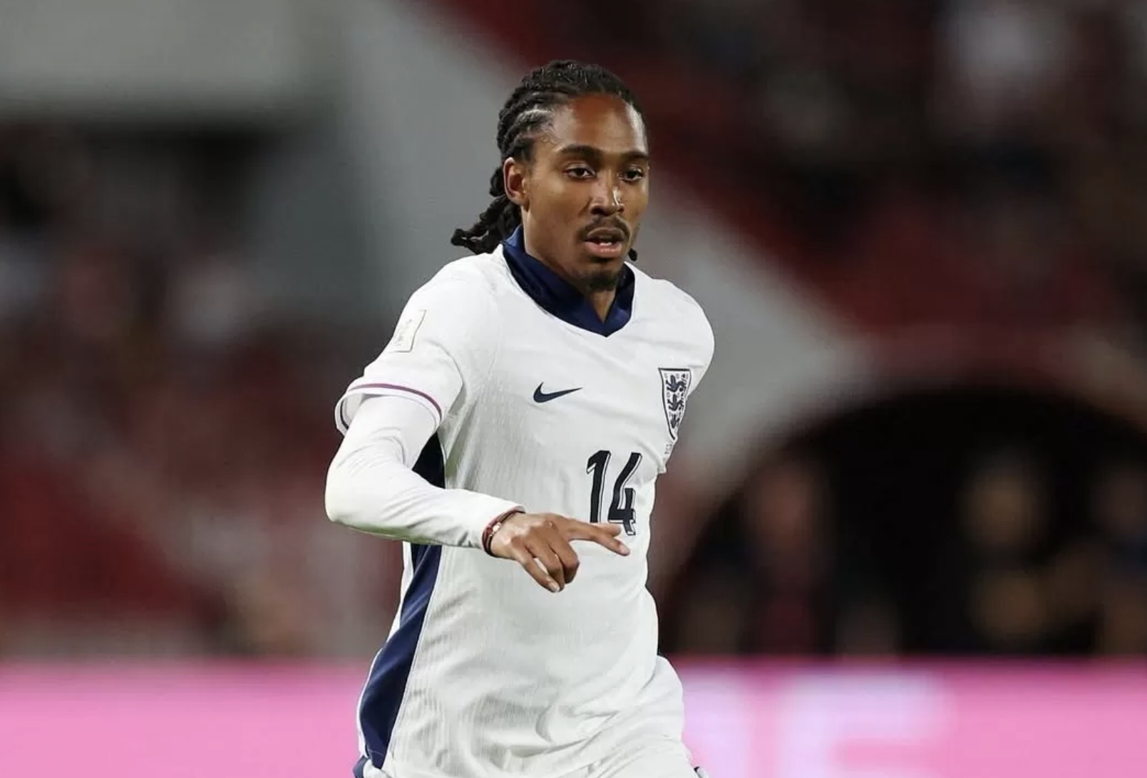 Djed Spence debut bersama Timnas Inggris saat melawan Serbia. (Dok. Djed Spence)