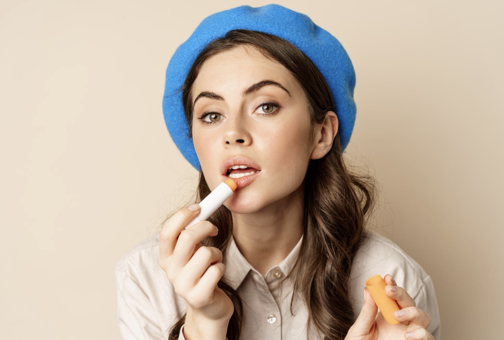 Ilustrasi perempuan memiliki bibir sehat. (Freepik)