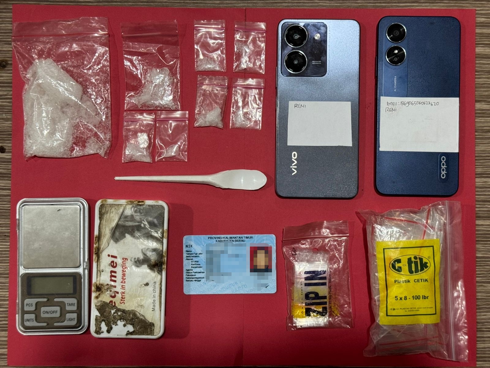 DIAMANKAN: Barang bukti berhasil diamankan pihak kepolisian dari tiga tersangka. (HUMAS POLRES BERAU UNTUK BERAU POST)