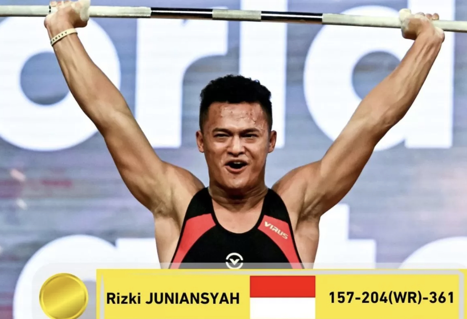 Rizki Juniansyah tunjukkan kelasnya dengan memecahkan rekor di kelas 79 Kilogram. (Instagram @iwfnet)
