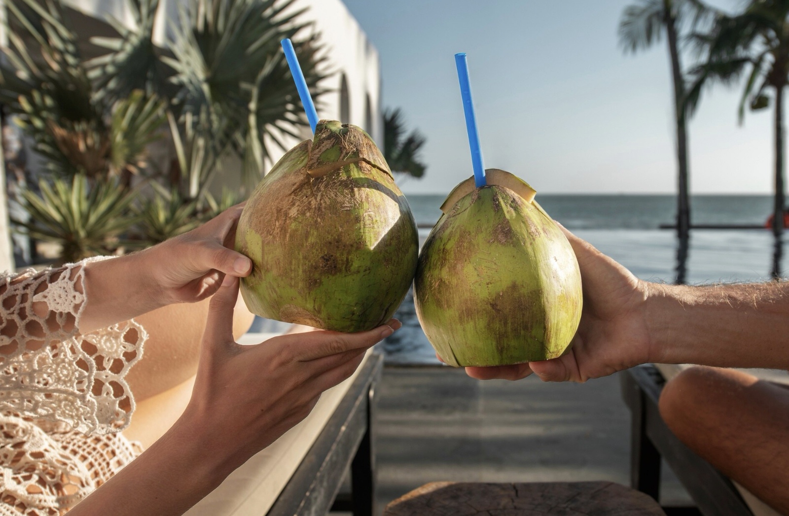 Air kelapa yang kaya akan kandungan elektrolit. (Freepik)