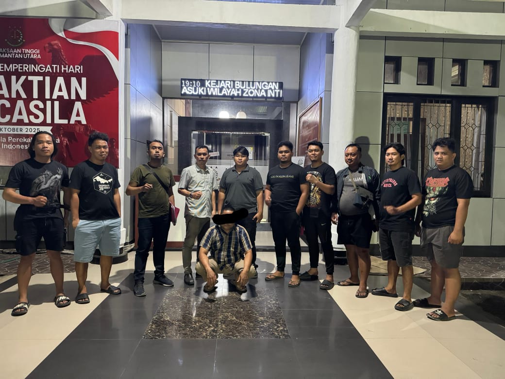 TERTANGKAP: Tim Tangkap Buronan Tabur Kejari Kaltara bersama Kejari Bulungan dan dibantu aparat Polda Kaltara berhasil mengangkap terpidana kasus narkotika. (KEJATI KALTARA/HRK)