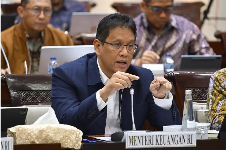 Menkeu Purbaya akan tindak tegas importir balpres agar bisa didenda. (Instagram/menkeuri)