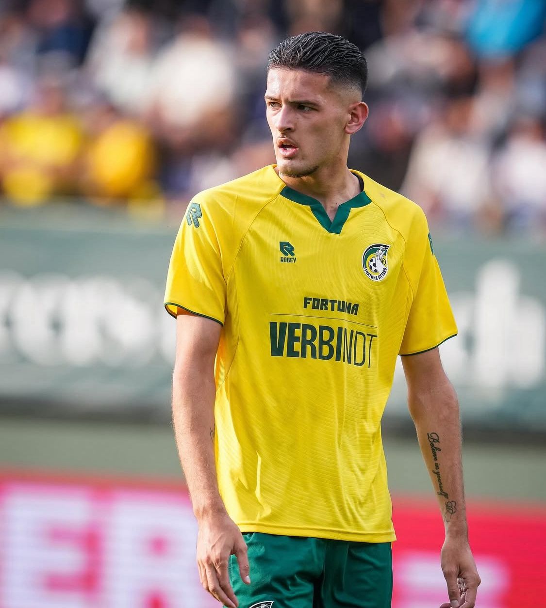 Aksi Justin Hubner di Fortuna Sittard lawan VV Gemert. (Instagram: @justinhubner5)