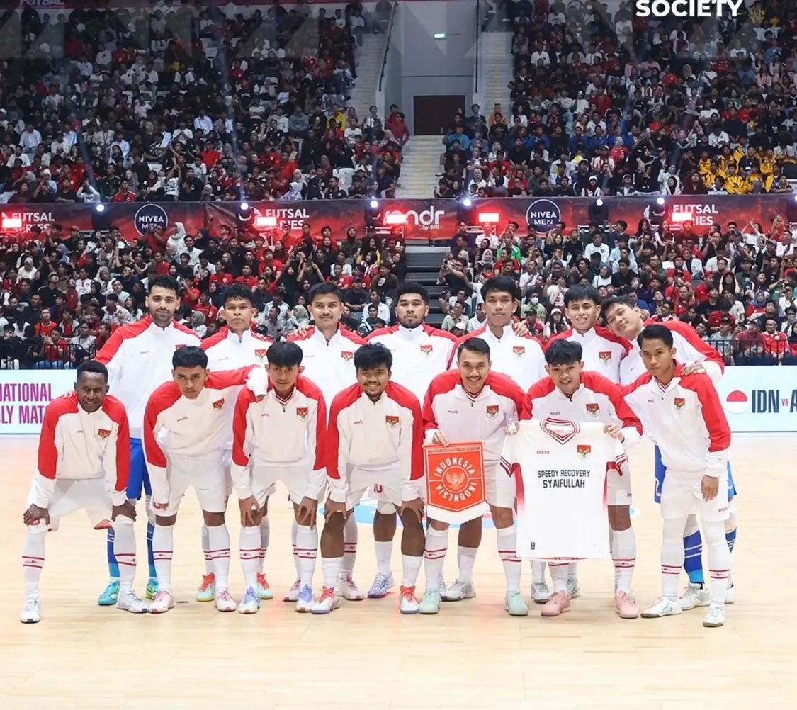 Timnas Futsal Indonesia meriah kemenangan 3-1 atas Australia dalam laga uji coba internasional di Indonrsia Arena pada Sabtu (1/11). (Dok: futsal series)