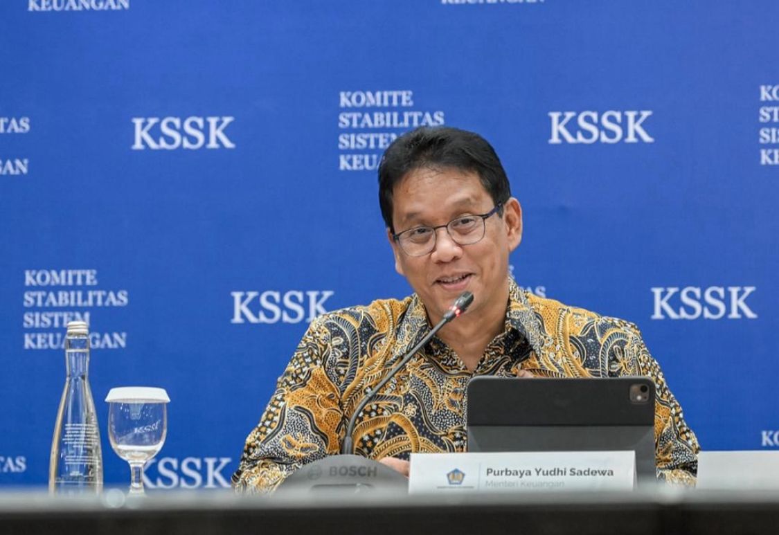 Menteri Keuangan, Purbaya Yudhi Sadewa saat melporkan hasil rapat berkala KSSK. (Instagram: @menkeuri)