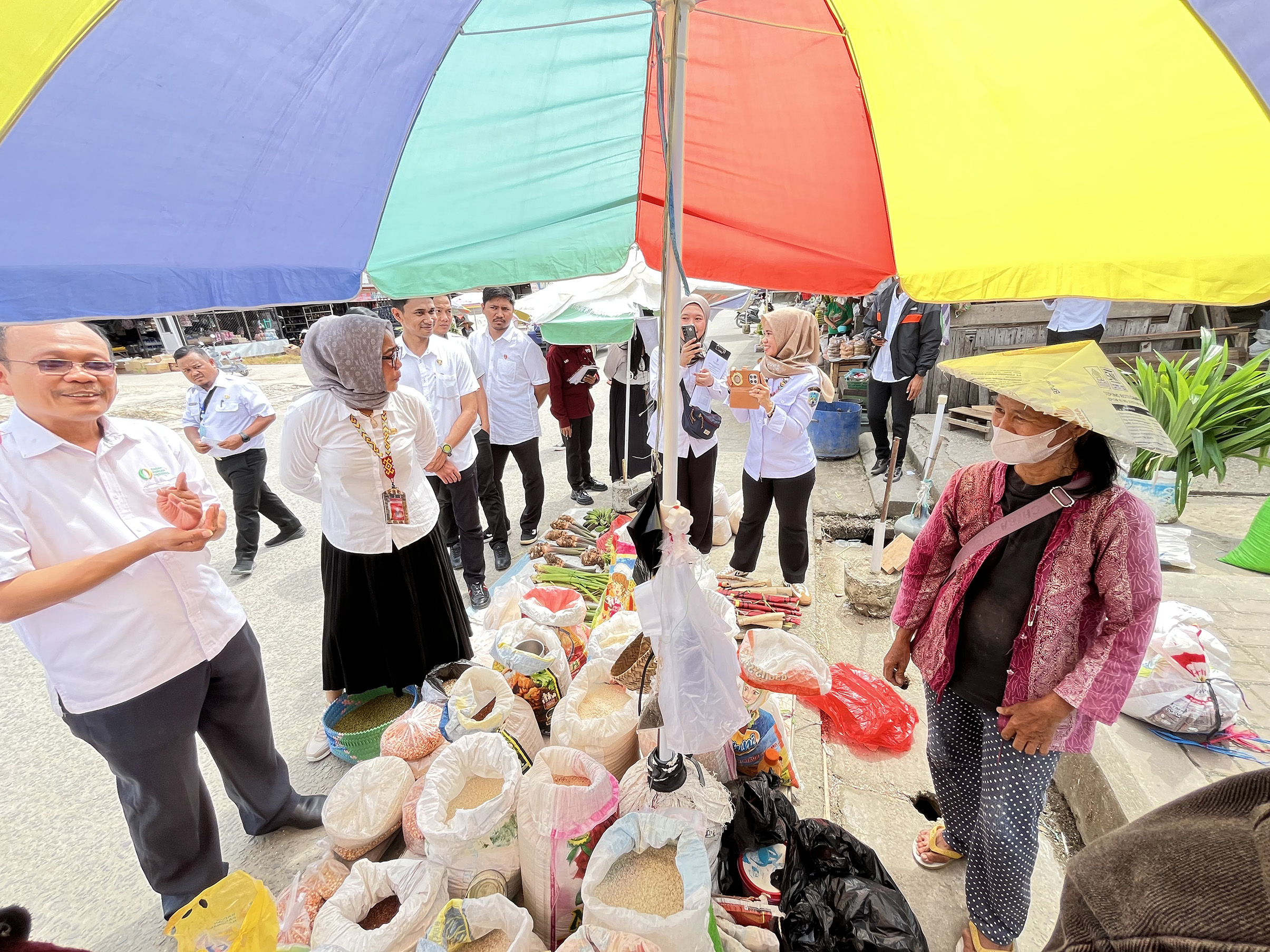 ILUSTRASI: Indeks Harga Konsumen sebesar 107,74 mengalami tingkat deflasi month to month sebesar 0,08 persen dan tingkat inflasi year to date 1,91 persen. (HRK)