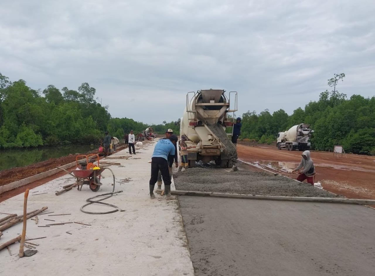 ILUSTRASI PROYEK: DPUPR Berau terus melibatkan Kejaksaan Negeri Berau dalam setiap tahapan proyek, untuk memperkuat pengawasan dan mencegah penyimpangan. (IZZA/BP)