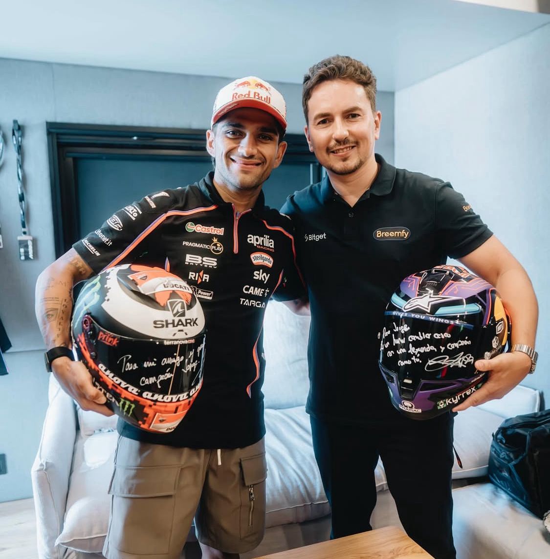 Jorge Lorenzo saat bersama Jorge Martin. (Instagram: @89jorgemartin)