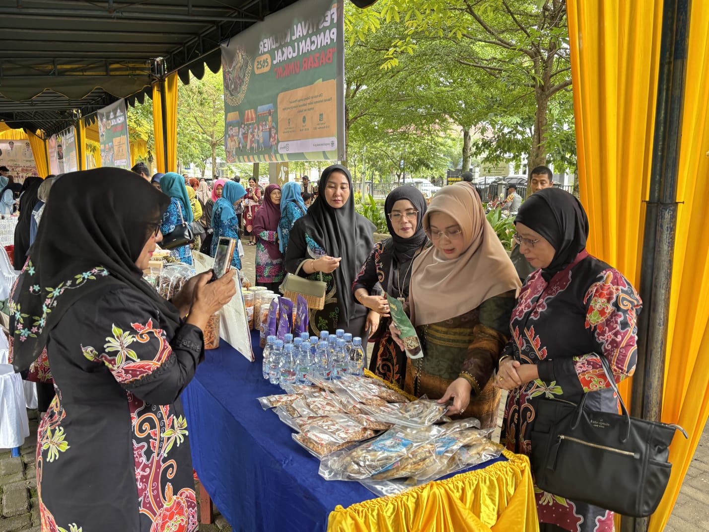 HARI PANGAN: Festival Pangan Lokal tahun 2025 yang diselenggarakan Dinas Pangan Berau selama sepekan dalam rangka Hari Pangan Sedunia. (IZZA/BP)