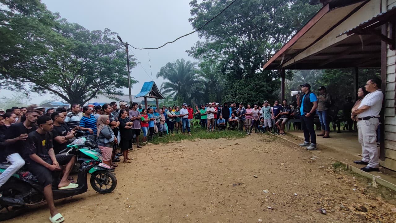 JMO: Petugas BPJS Ketenagakerjaan Berau turun ke lapangan untuk memaksimalkan penggunaan Aplikasi JMO mulai dari pendaftaran akun, validasi data, hingga pengecekan saldo JHT. (BPJSTK BERAU UNTUK BP)