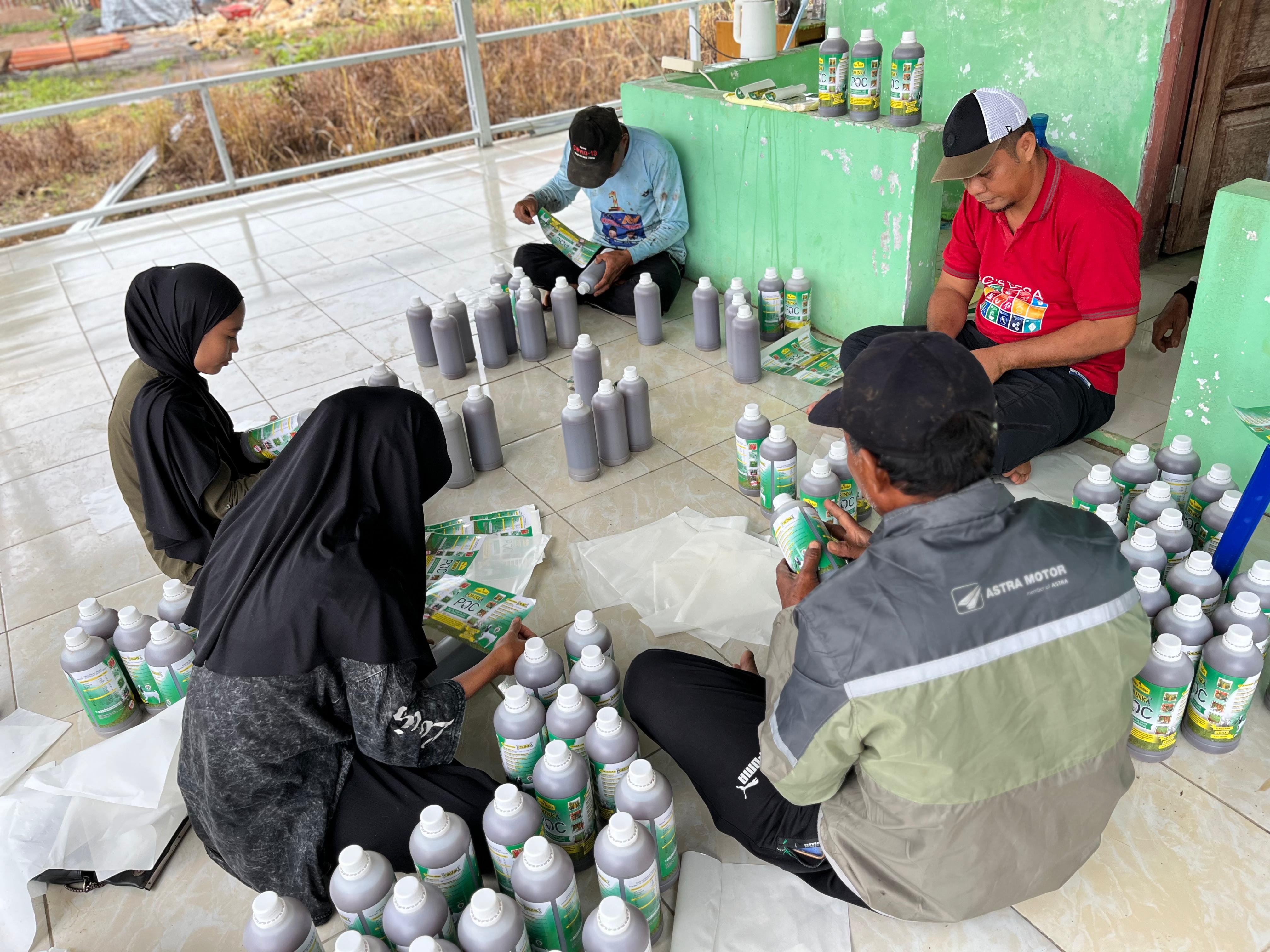HARUS SERIUS: Legislatif minta Pemkab Berau bisa fokus beri pendampingan kepada kelompok tani dalam produksi pupuk cair Porinka untuk kesejahteraan masyarakat. (SENO/BP)