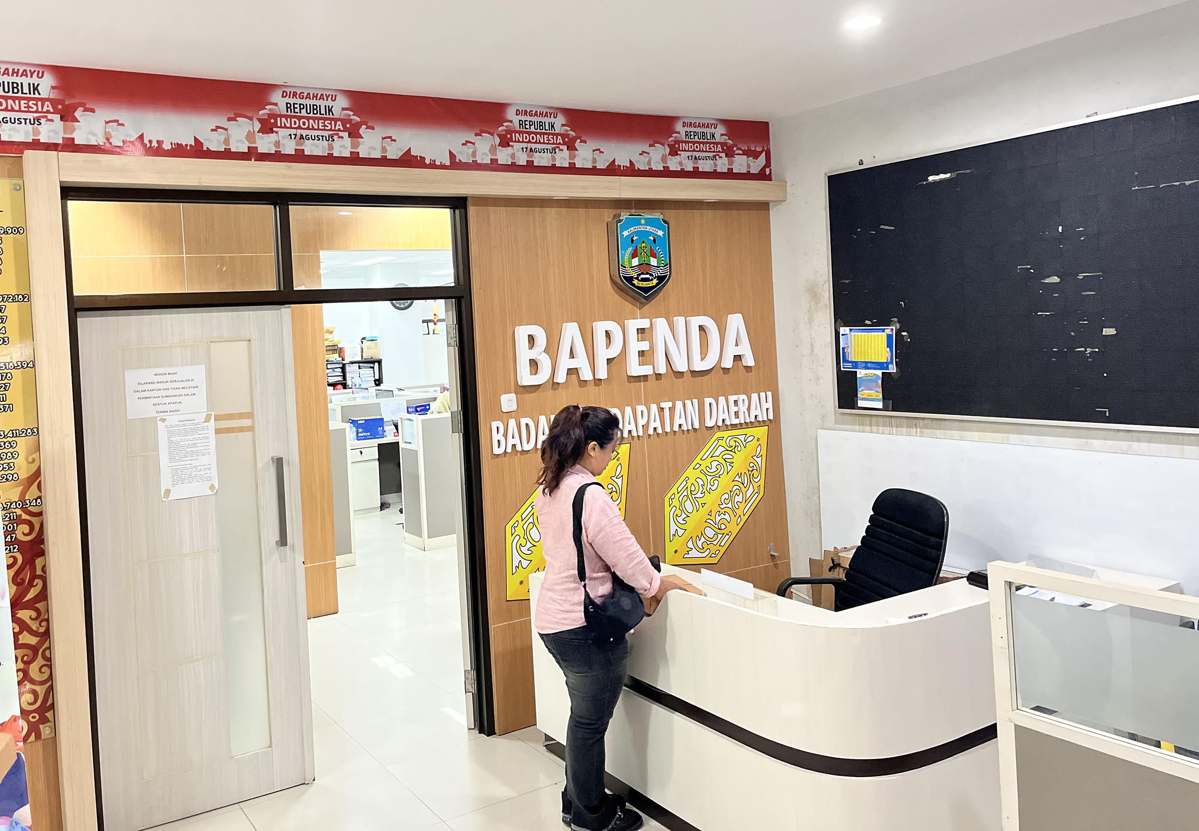EVALUASI PAJAK: Tarif dasar mengalami peningkatan yang cukup tinggi berdampak terhadap besaran pajak yang harus dibayar oleh para wajib pajak. (FAISAL/HRK)