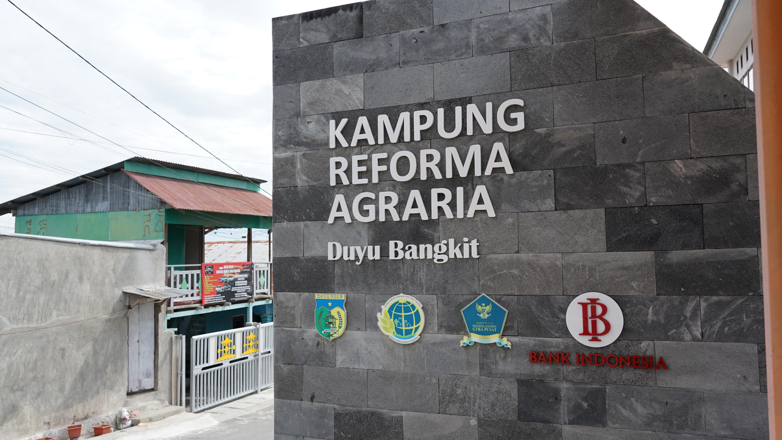 MANFAAT PROGRAM: Warga kampung Duyu Bangkit, Kelurahan Duyu, Palu merasakan manfaat program Reforma Agraria untuk berdaya ekonomi dengan membuat kebun anggur. (ATR/BPN)