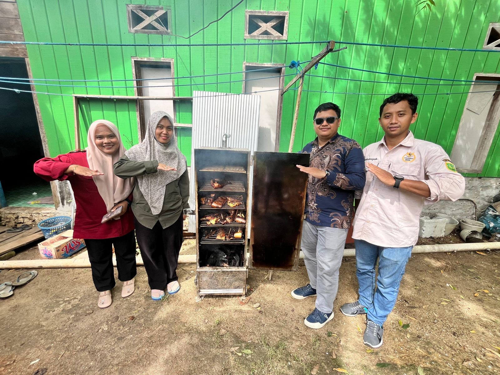 BANGKIT LAGI: Ikan Asap asal Kampung Teluk Sulaiman siap bersaing di pasar, setelah berkolaborasi dengan Sigap dan Dinas Perikanan Berau. (SENO/BP)